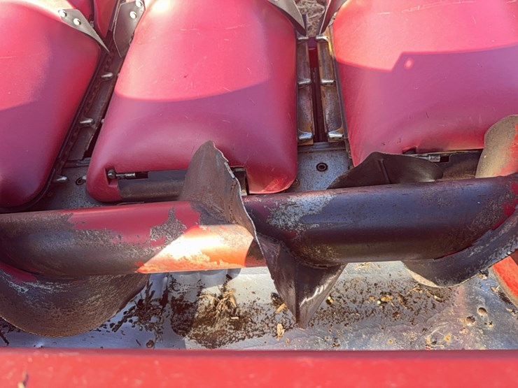 2011-case-ih-3412-image-15