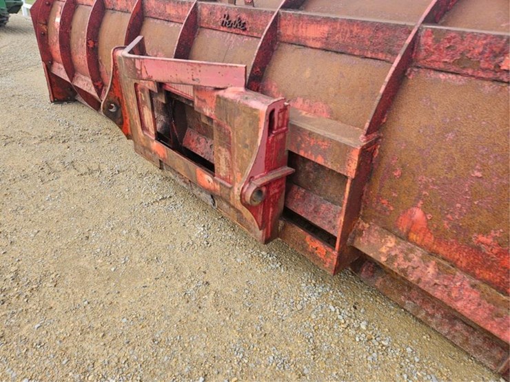 #3290-•-henke-20'-end-loader-snow-pusher-image-10