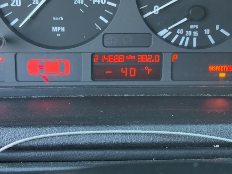 2001-bmw-x5-image-17