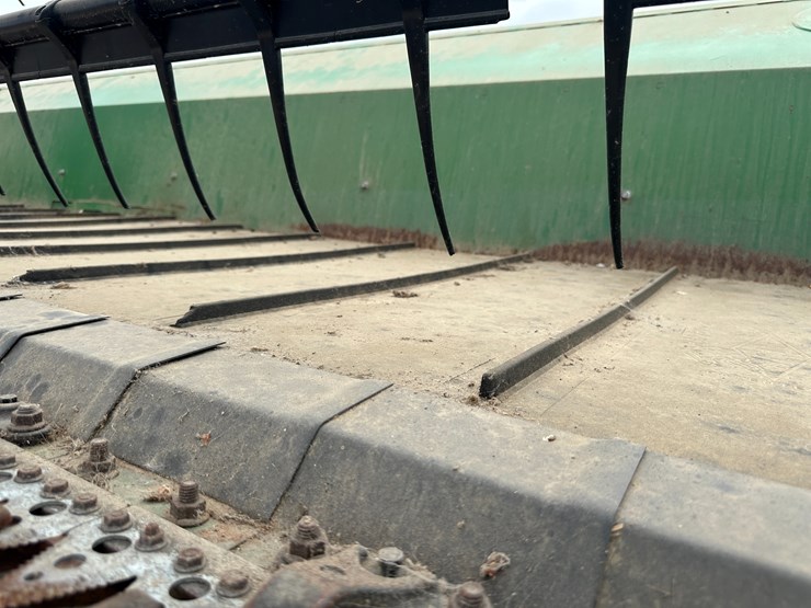 2015-john-deere-640fd-image-35