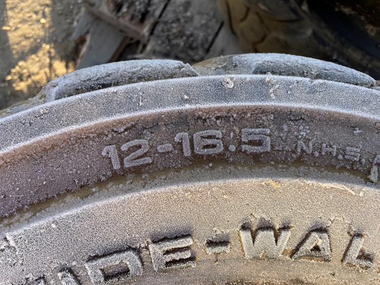 #1443-•-skid-steer-tires-(arcadia,-wi)-image-8