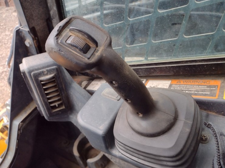 18-deere-333g-image-9