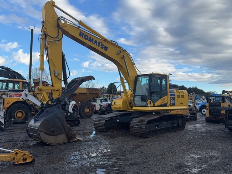 2023-komatsu-pc210-image-1