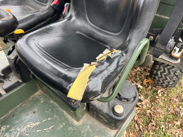 john-deere-gator-image-31