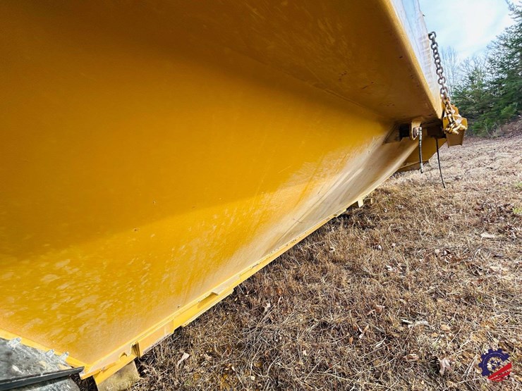 caterpillar-745-image-10