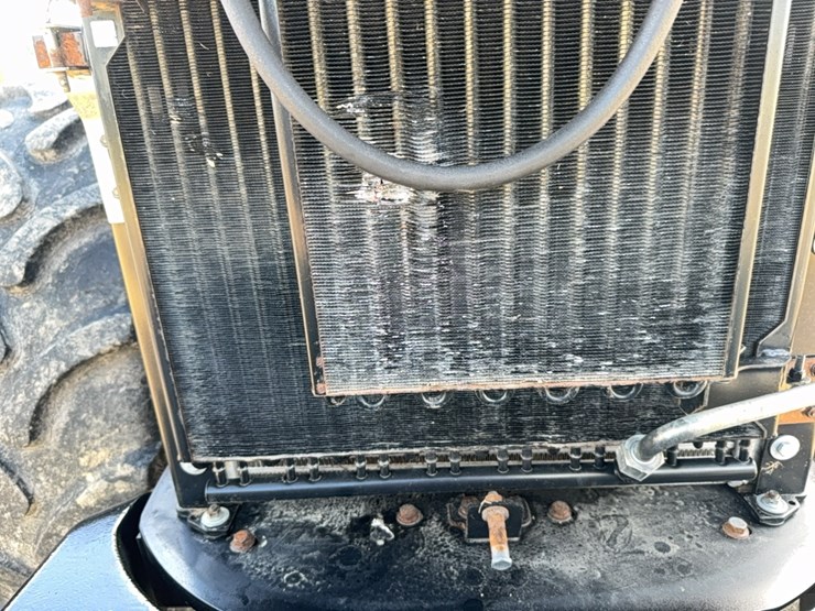 case-ih-magnum-335-image-87