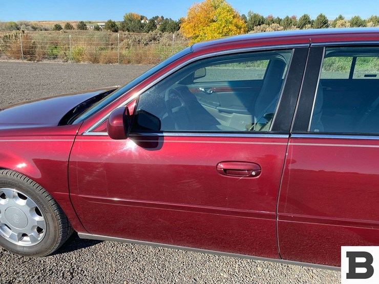 2000-cadillac-deville-sedan-image-12