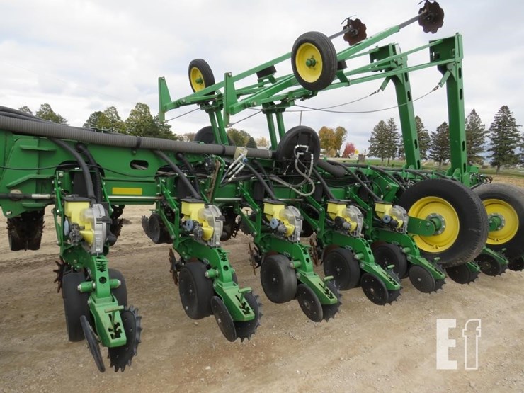 2012-john-deere-1770nt-image-3
