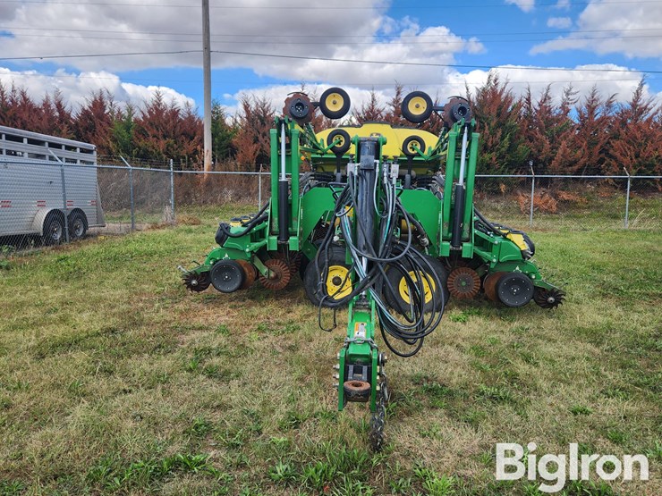 2013-john-deere-db60-image-2