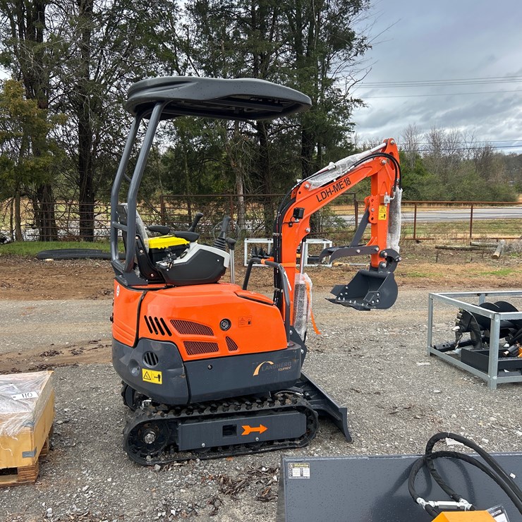 #109 • 2025 LAND HERO LDH-ME18 MINI EXCAVATOR