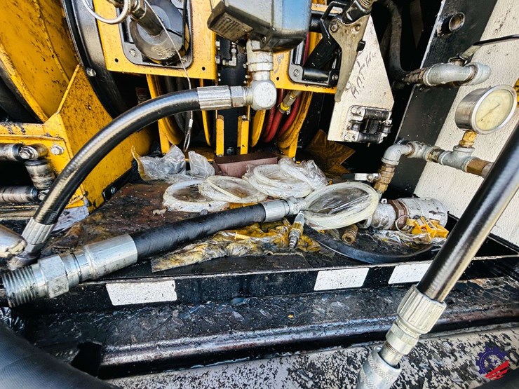 2007-peterbilt-340-image-138