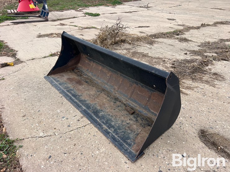 alo-ab-81"-skid-steer-bucket-image-1