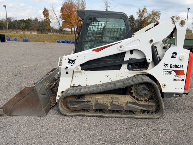 2021-bobcat-t770-image-12