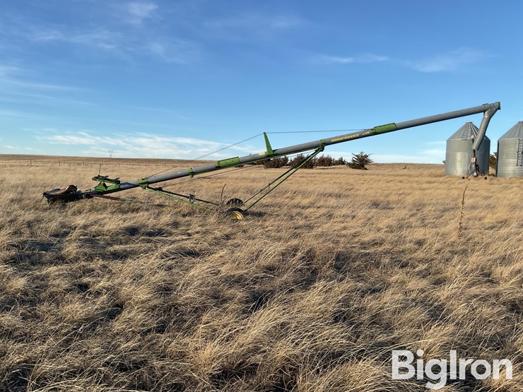 john-deere-8-image-8