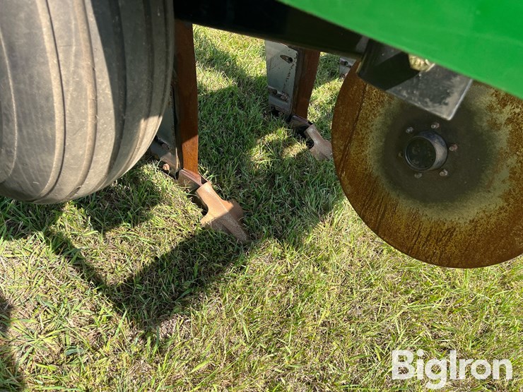 unverferth-132-zone-builder-7-shank-ripper-image-19