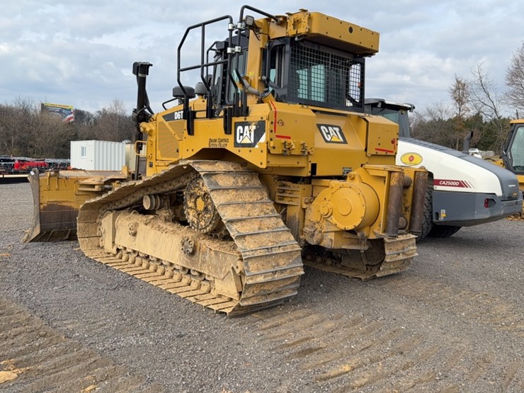 caterpillar-d6t-image-10