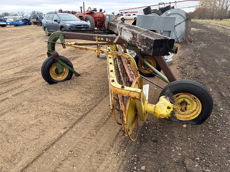 john-deere-side-delivery-rake-image-4