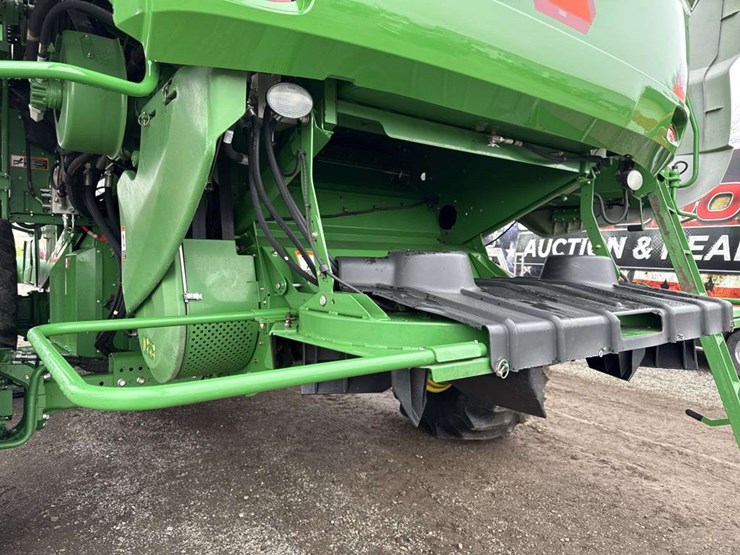 john-deere-s680-image-25