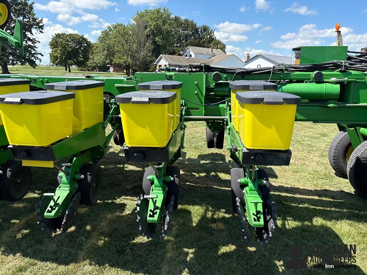 2013-john-deere-1770nt-image-11