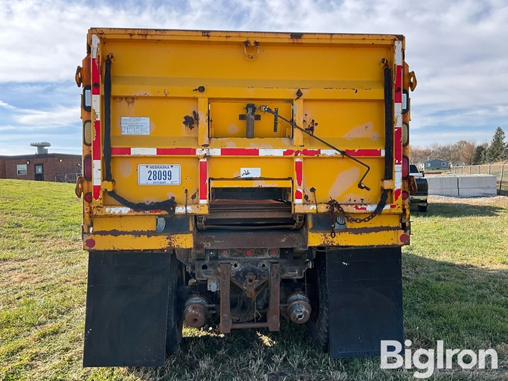 2003-international-7400-image-6