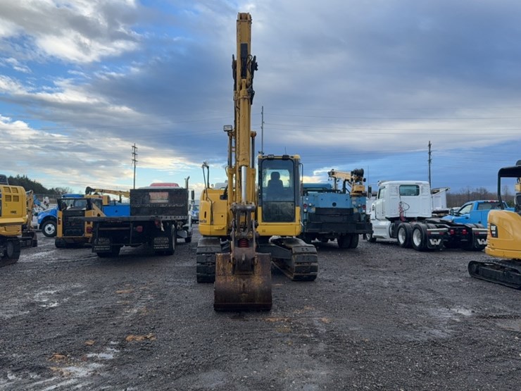 komatsu-pc138us-lc-image-2