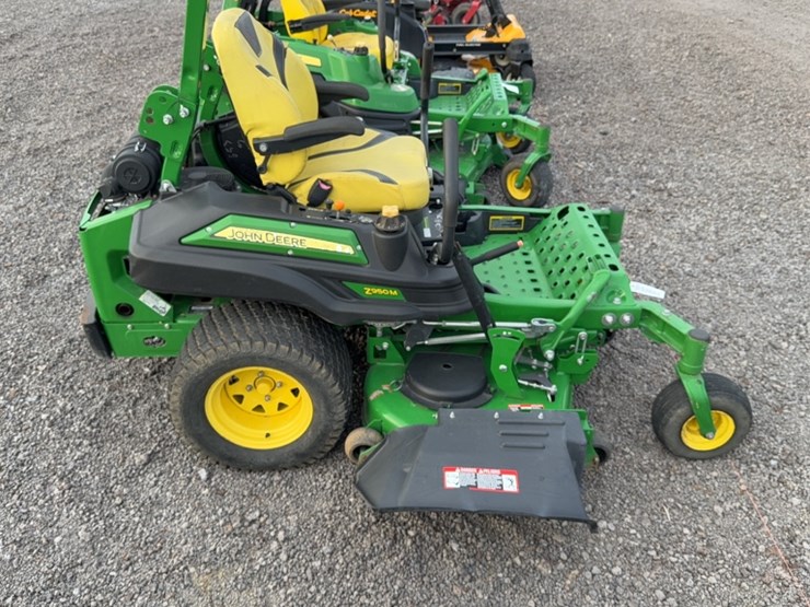 2020-john-deere-2020-image-7
