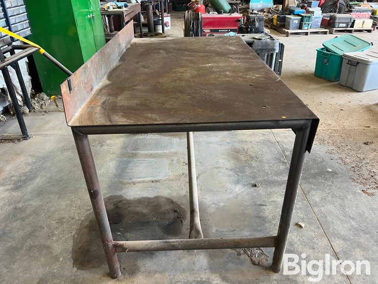 steel-work-bench-image-4