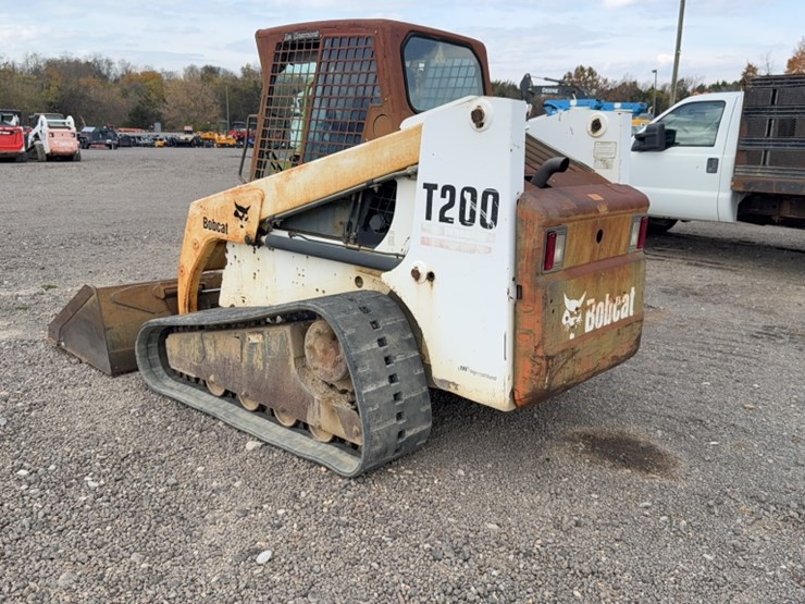 bobcat-t200-image-9