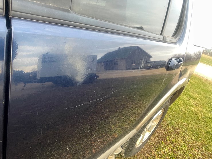 2004-ford-explorer-image-13