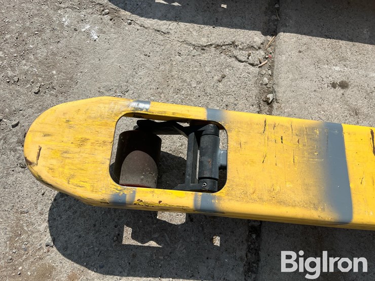 pallet-jack-image-15