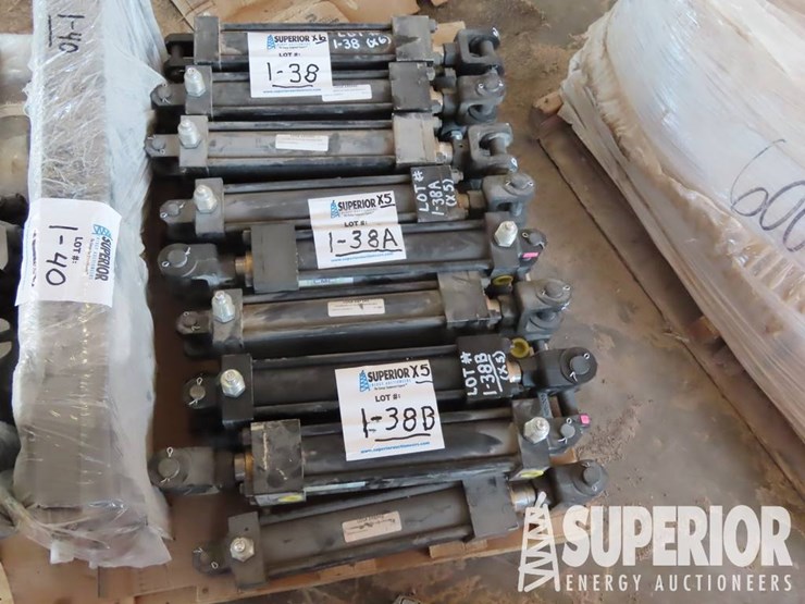 caterpillar-14-image-2