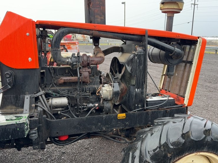 #3056-•-allis-chalmers-tractor-image-5