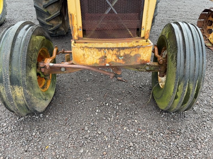 minneapolis-moline-g1000-image-4