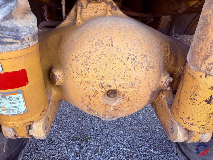 1990-caterpillar-769c-image-63