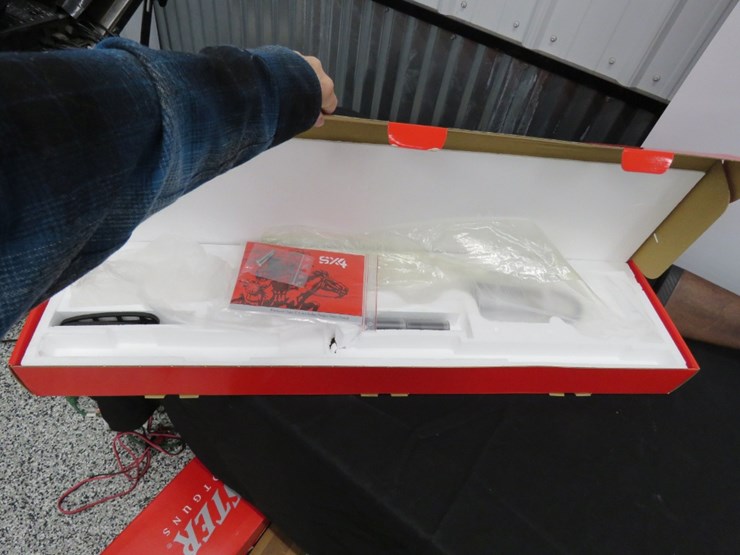 winchester-super-x4-semi-auto-12-gauge-shotgun-image-2