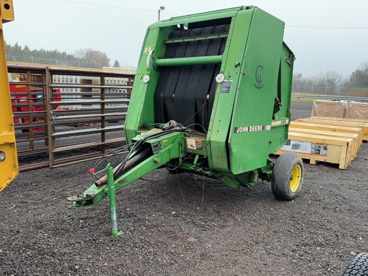 john-deere-385-image-1