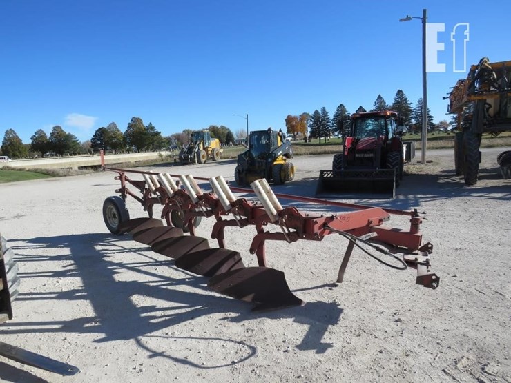 international-710-image-1