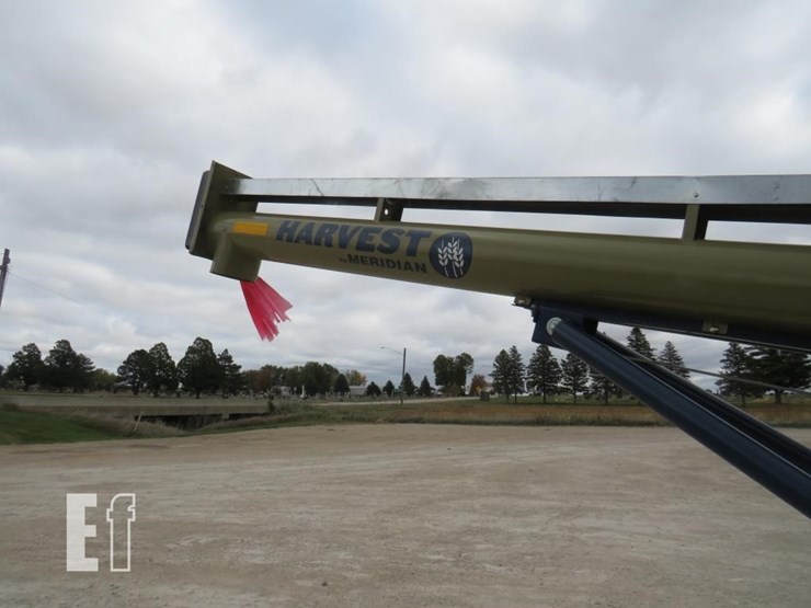 harvest-international-t832-image-5