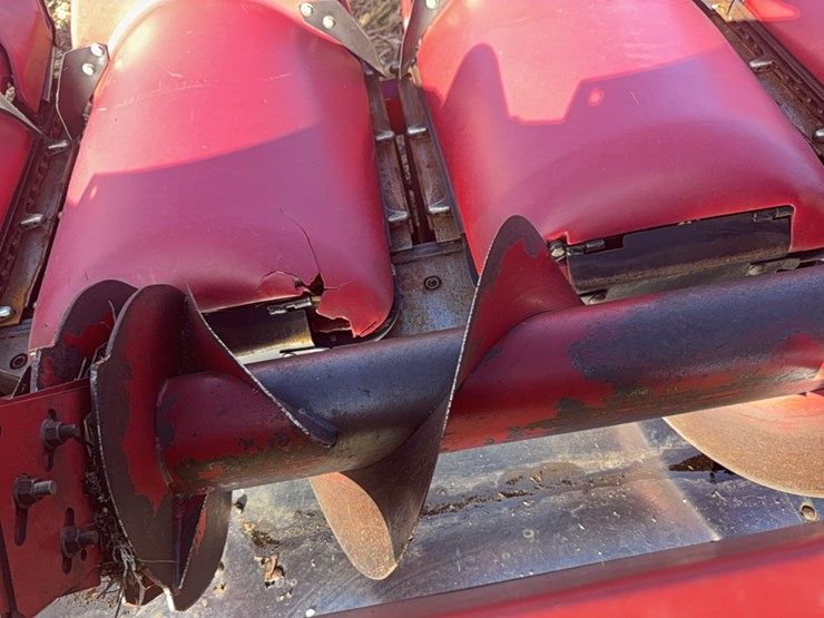 2011-case-ih-3412-image-14