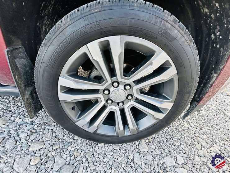 2018-gmc-yukon-denali-image-48