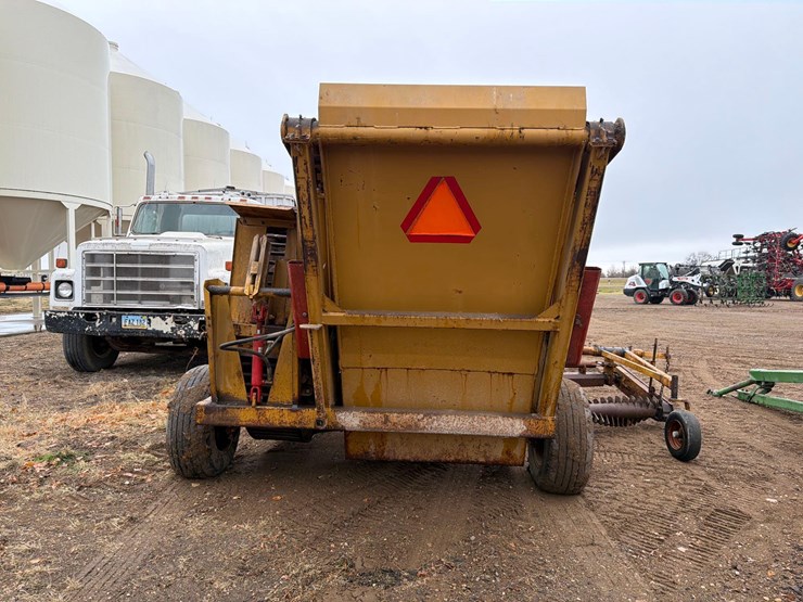 haybuster-h106-image-5