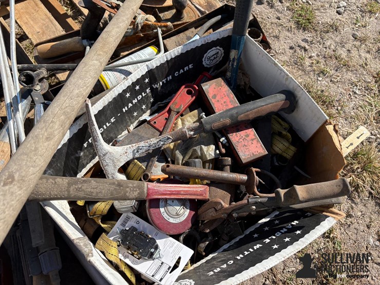 misc-pallet-of-hand-tools-image-10