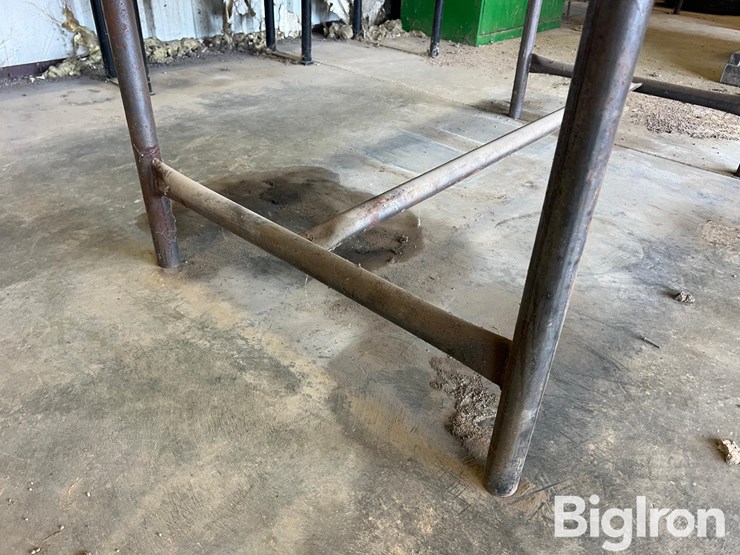 steel-work-bench-image-10