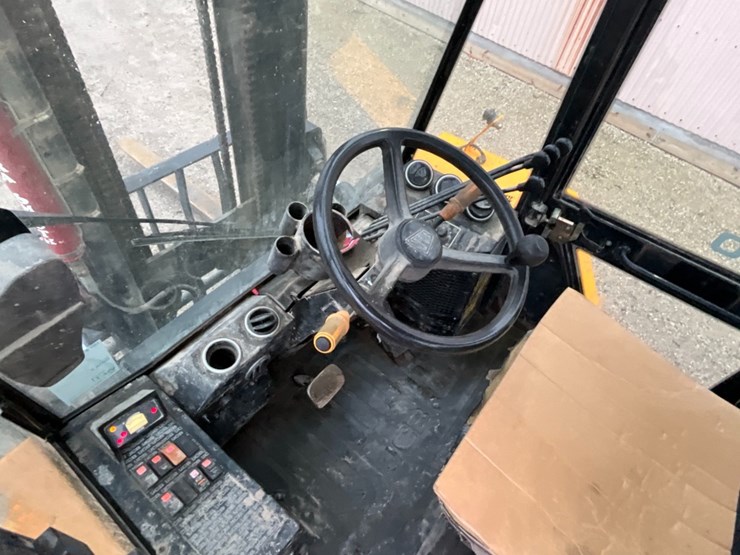 2015-jcb-930-image-19