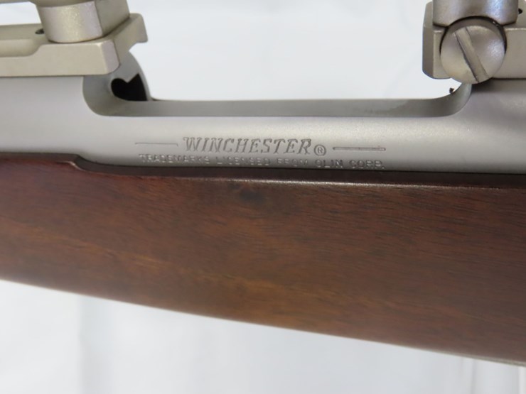 winchester-model-70-classic-stainless-sa-.270win-bolt-action-rifle-image-5