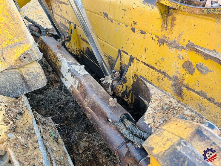 2005-caterpillar-d8t-image-64