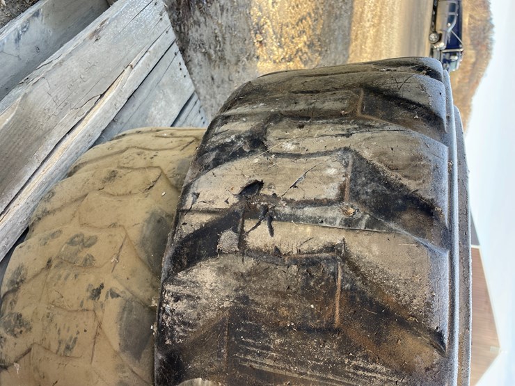 #1443-•-skid-steer-tires-(arcadia,-wi)-image-6