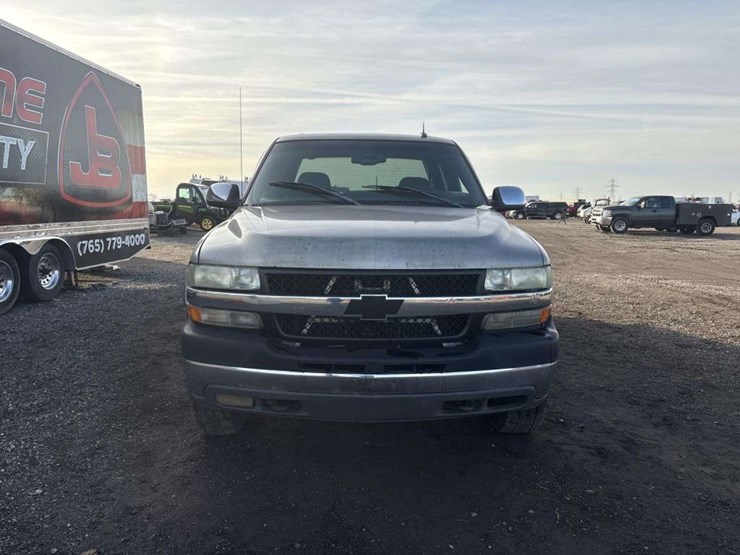 2002-chevrolet-silverado-2500hd-image-7