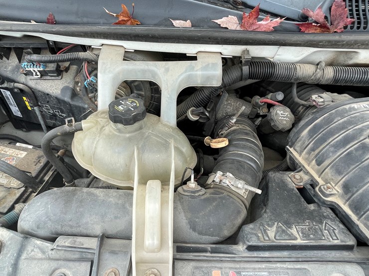 #1064-•-2012-gmc-savana-1-ton-van-(has-wi-title)-image-67