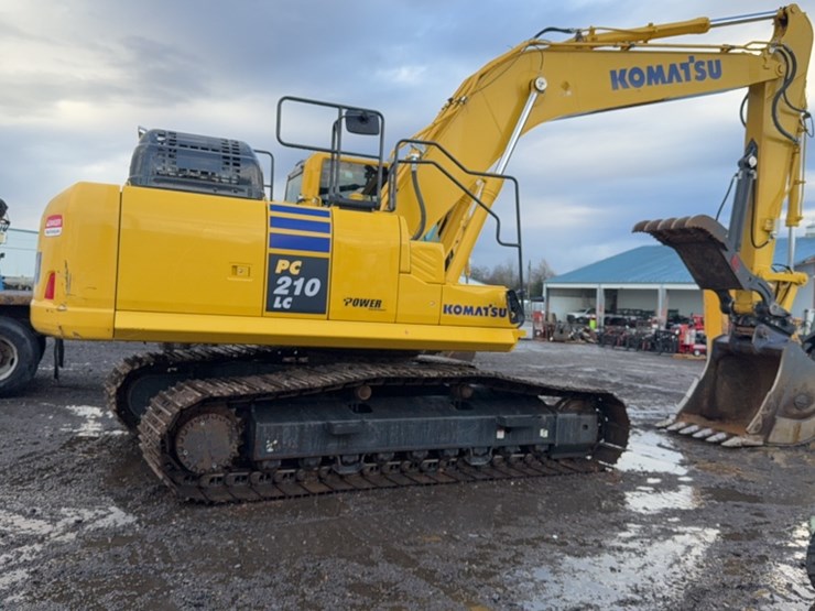 2023-komatsu-pc210-image-10